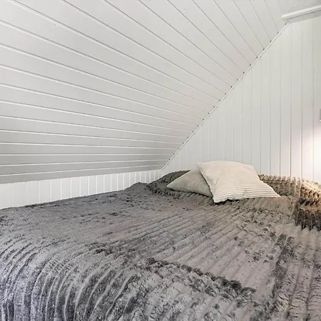 Bv376-blavand-ved-skoven-7 Blåvand