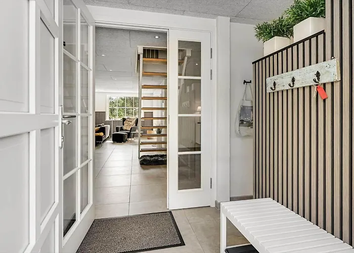 Bv376-blavand-ved-skoven-7 Blåvand